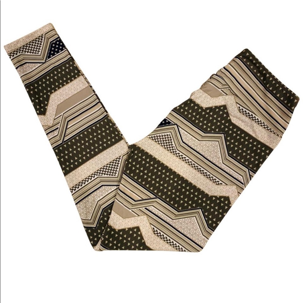 🆕 LuLaRoe Buttery Soft Leggings OS